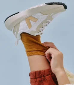 Kids VEJA CANARY ELASTIC LACES ALVEOMESH WHITE PLATINE