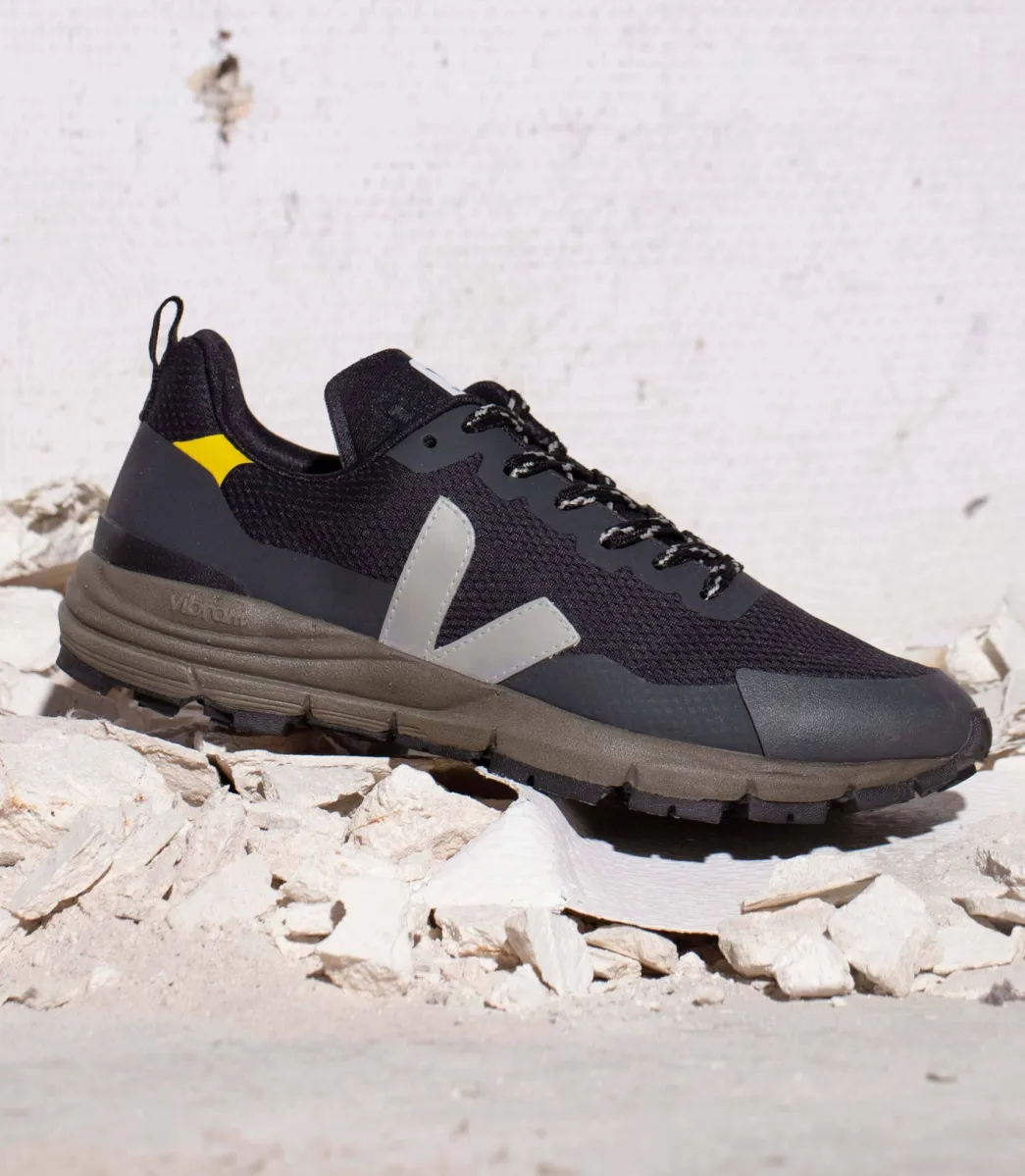 Women VEJA DEKKAN ALVEOMESH BLACK OXFORD GREY TONIC