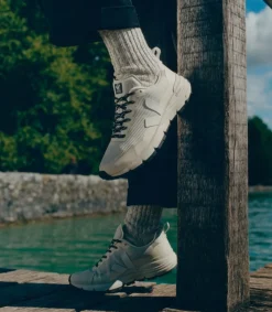 VEJA DEKKAN ALVEOMESH NATURAL WHITE