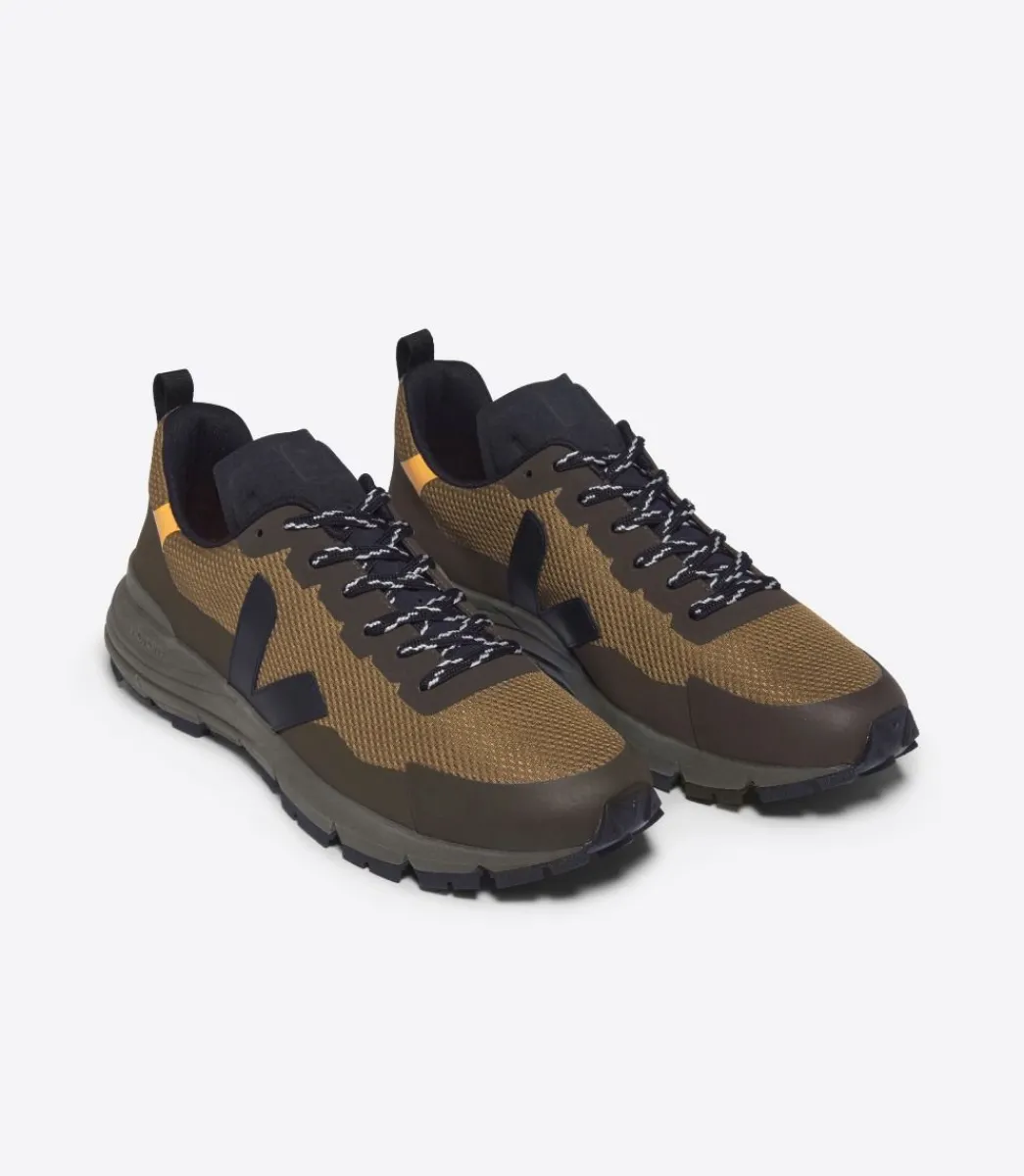 Women VEJA DEKKAN ALVEOMESH TENT BLACK OURO