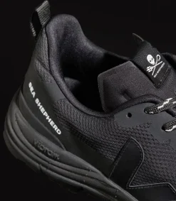 VEJA DEKKAN X SEA SHEPHERD BLACK