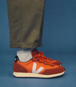 VEJA RIO BRANCO ALVEOMESH PUMPKIN WHITE