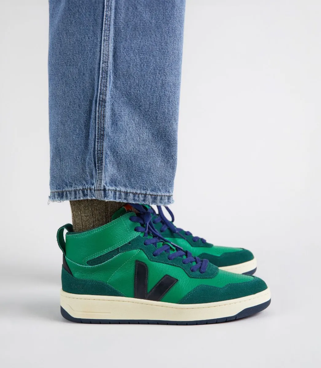 Women VEJA V-95 LEATHER EMERAUDE BLACK