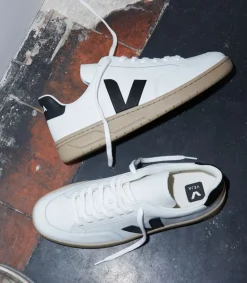 Women VEJA V-12 LEATHER WHITE BLACK DUNE
