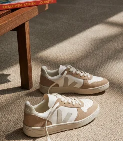 Women VEJA V-10 LEATHER WHITE NATURAL SAHARA
