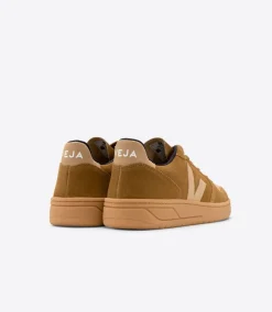 Women VEJA V-10 SUEDE CAMEL DESERT