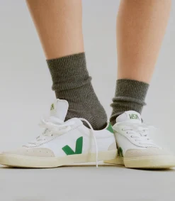 Women VEJA VOLLEY CANVAS WHITE EMERAUDE